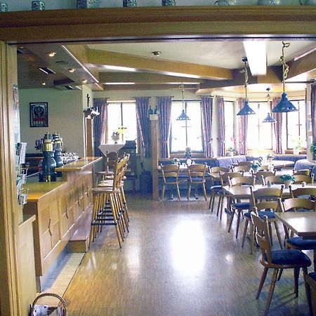 Landgasthof Zum Hirschen Hafenlohr エクステリア 写真