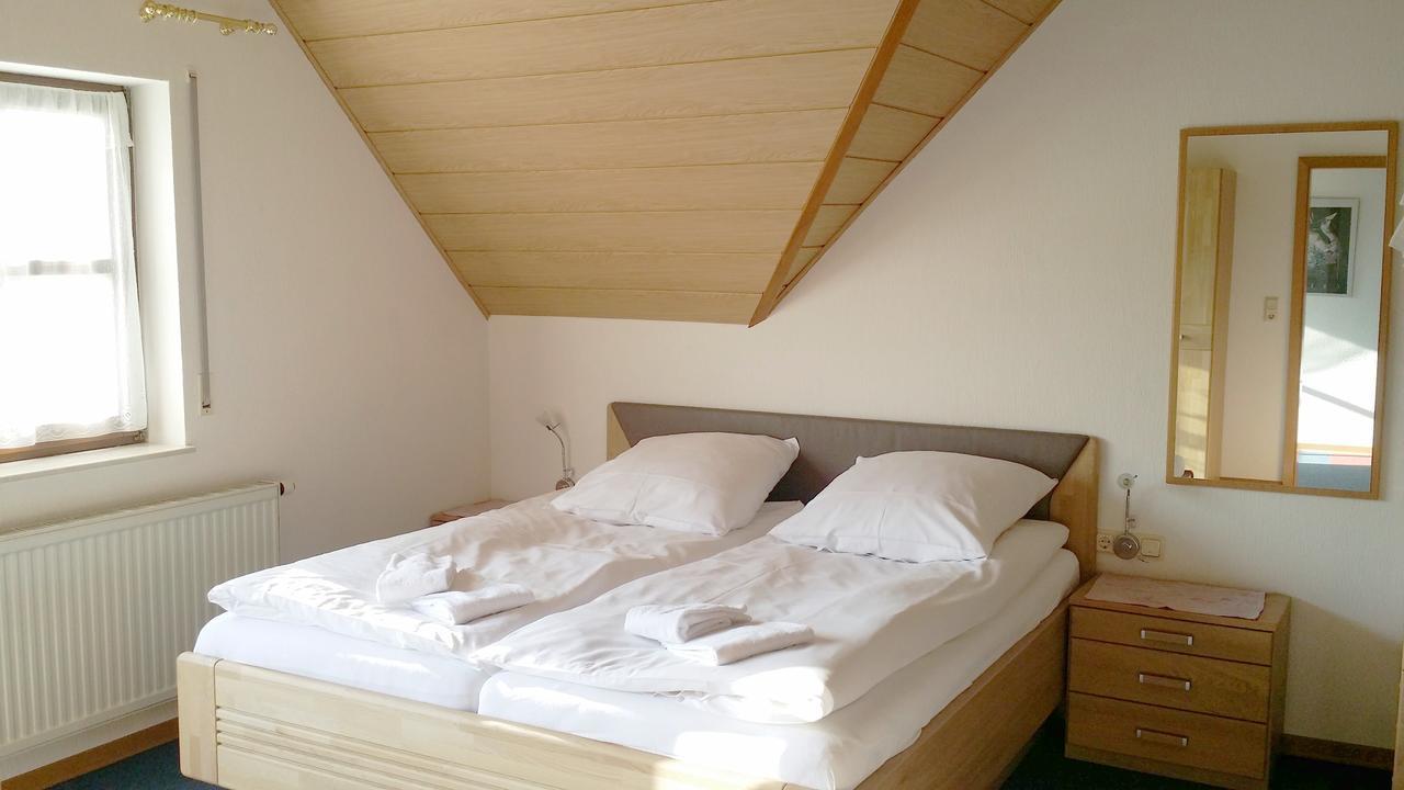 Landgasthof Zum Hirschen Hafenlohr エクステリア 写真